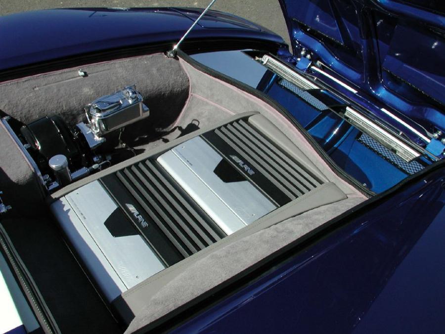  De Tomaso Pantera 1972 года  (фото 21 из 31)